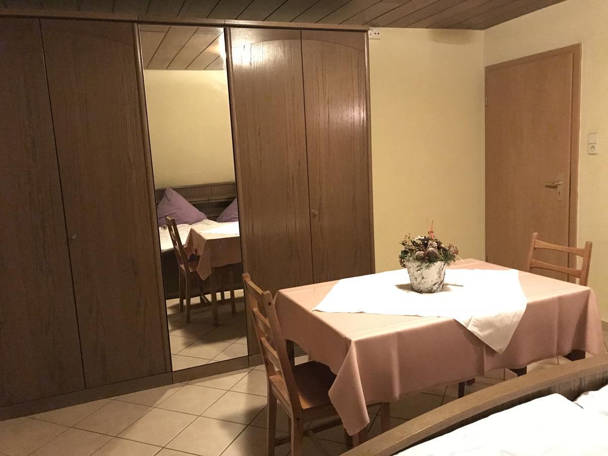 Gasthaus Hirschberg Hotel Лудвигсбург Екстериор снимка